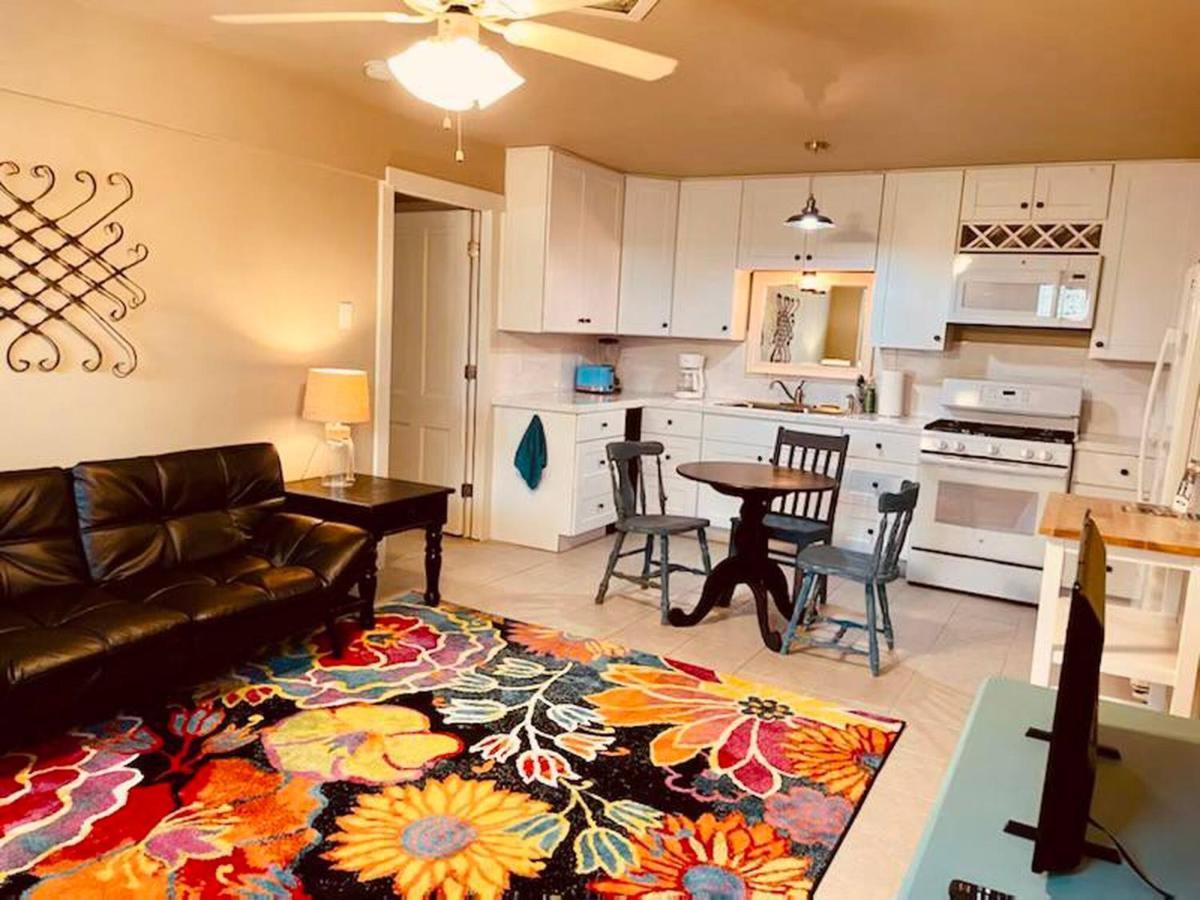 Elm Street Cottage سيغوين المظهر الخارجي الصورة